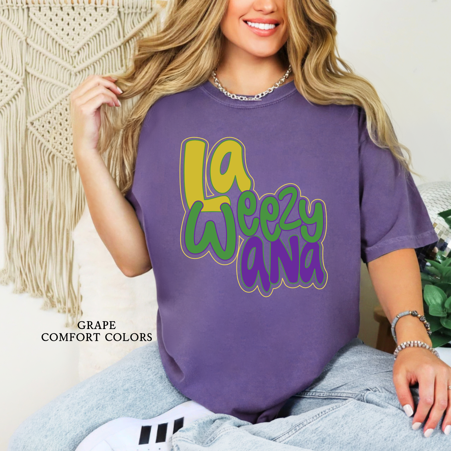 La Weezy Ana | Louisiana Mardi Gras | Comfort Colors Graphic Tee