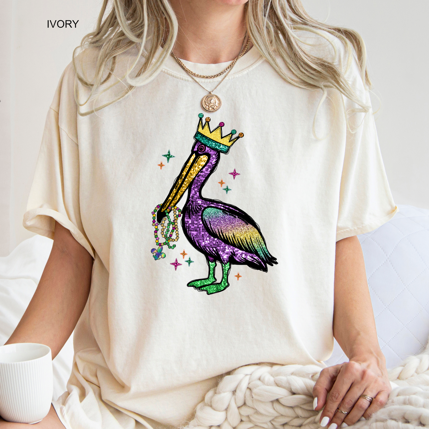 Faux Glitter Pelican | Mardi Gras | Carnival Season | Short Sleeve Tees